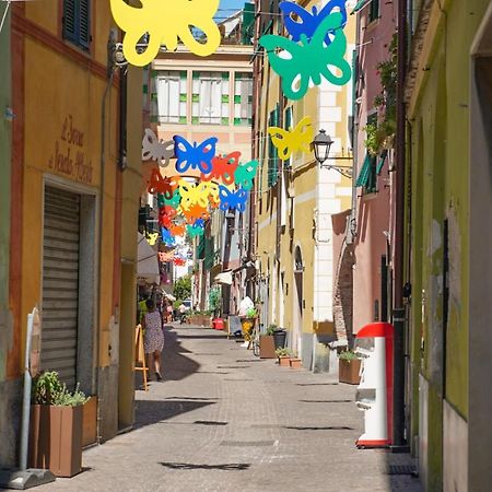 Monolocale A 50 Metri Dal Mare Apartment Celle Ligure Luaran gambar