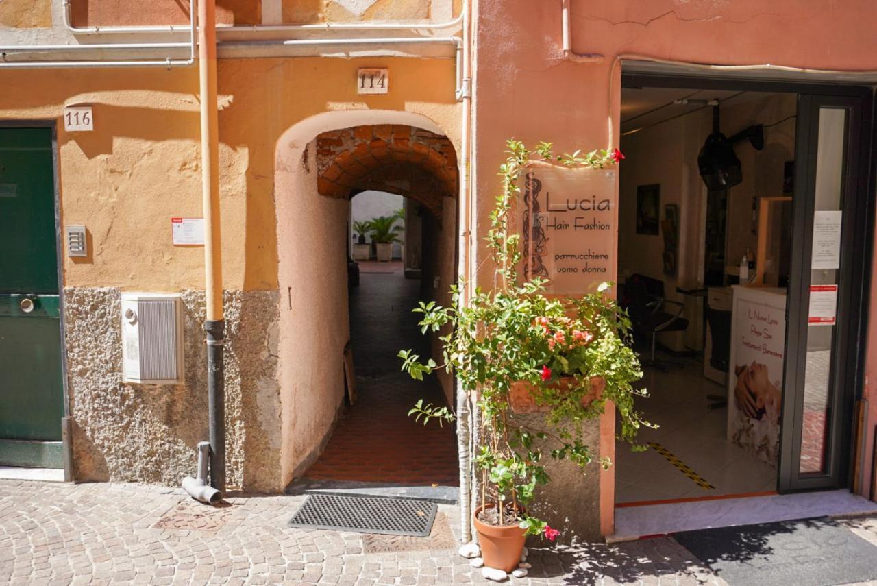Monolocale A 50 Metri Dal Mare Apartment Celle Ligure Luaran gambar