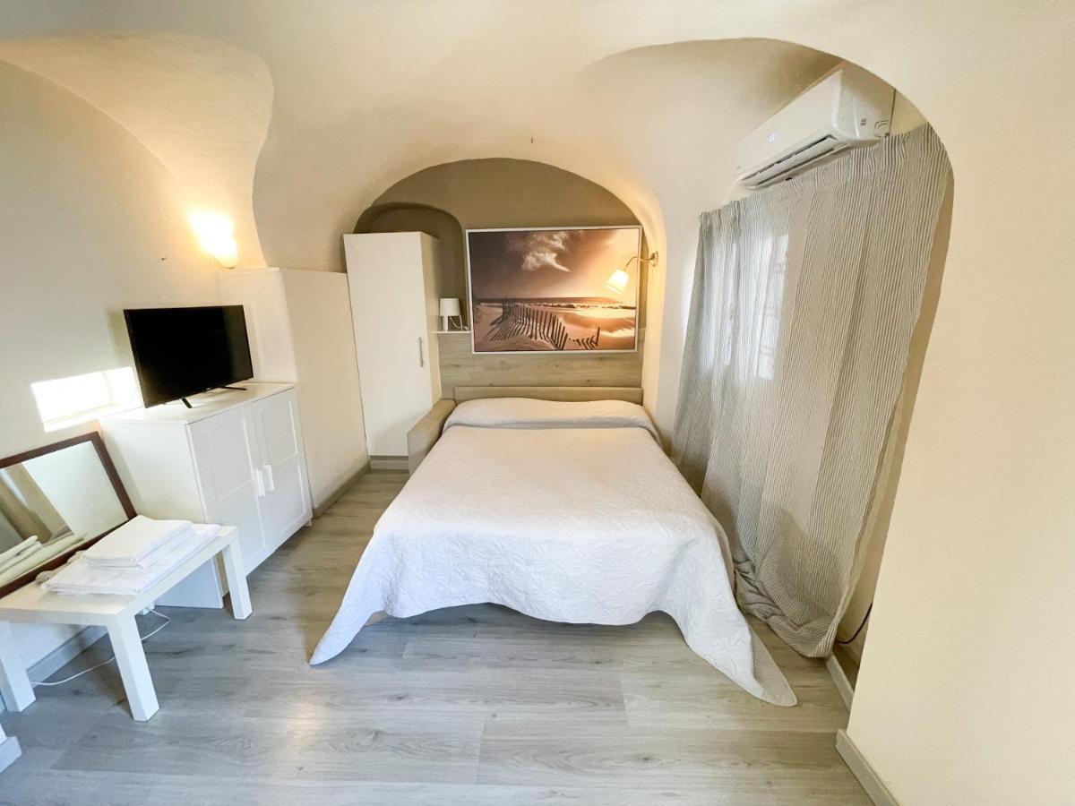 Monolocale A 50 Metri Dal Mare Apartment Celle Ligure Luaran gambar